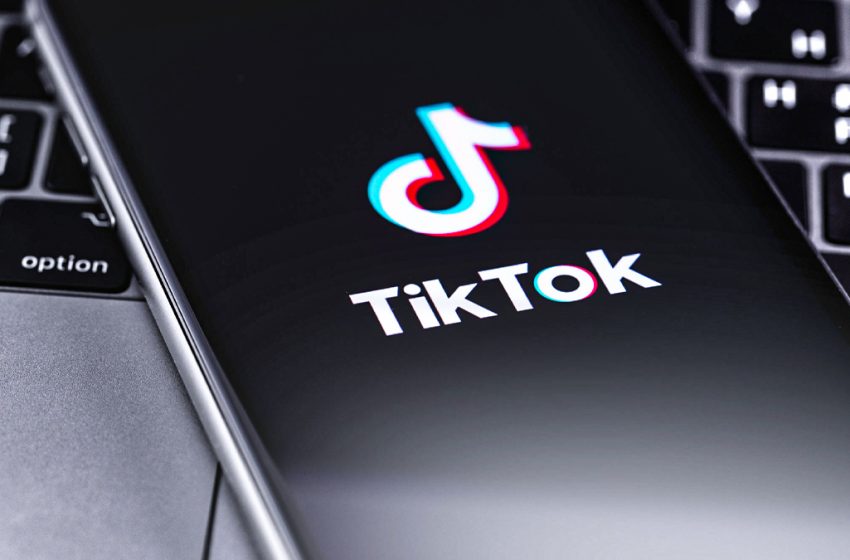  TikTok faz parceria com Shopify para testar compras no aplicativo
